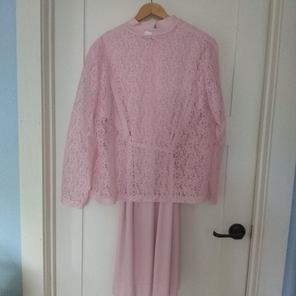 Vintage 1950s Pink special occasion dress.  XL